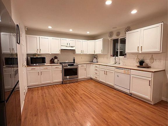 4th image of 6144 Ivy Street