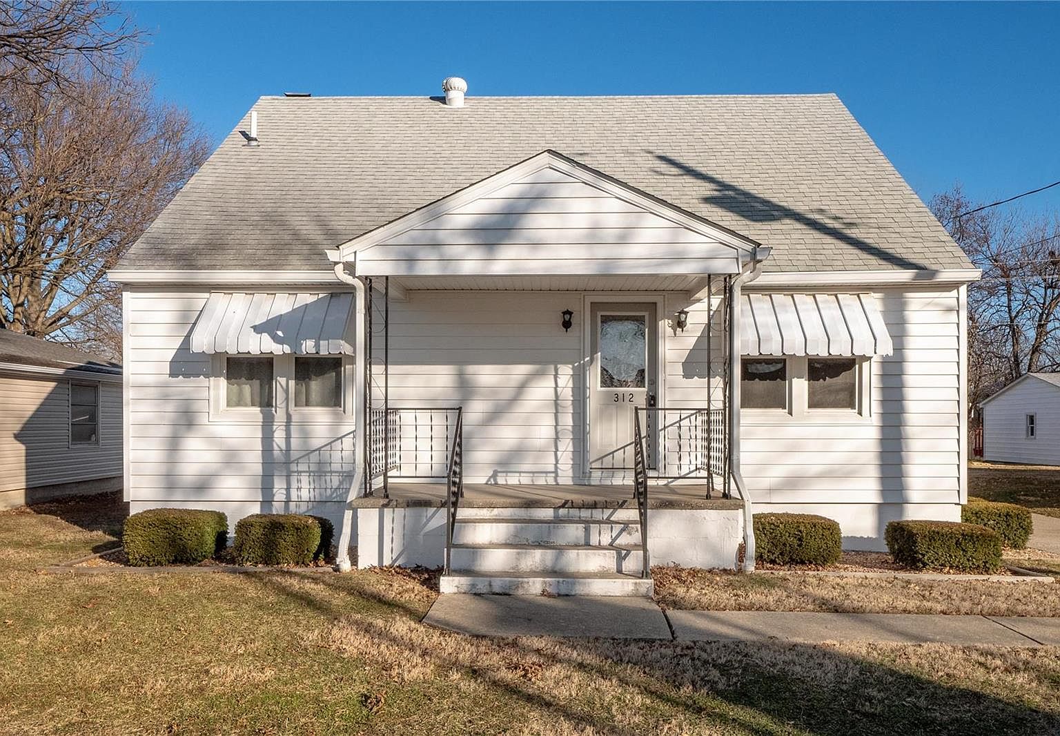 312 E Cedar St, New Baden, IL 62265 Zillow