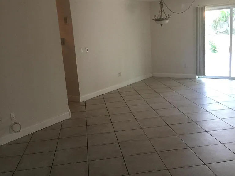 1317 Gulfview Woods Ln — Photo 2