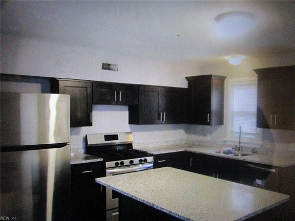 4th image of 9396 Pine Tree Rd #B