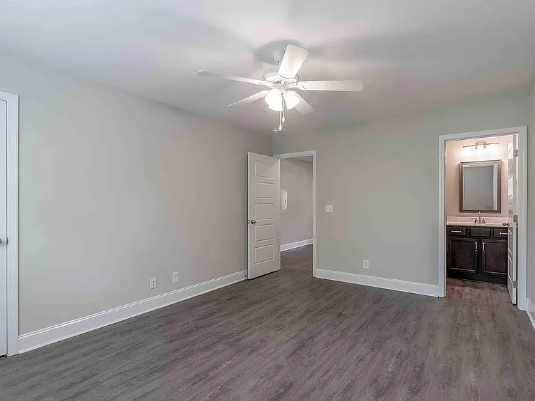 287 Smithson Ln #D — Photo 7