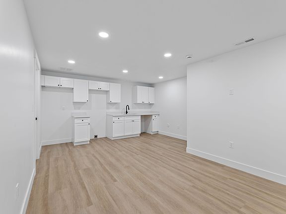 5th image of 1475 W Skyline Dr