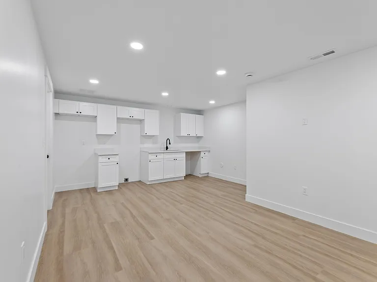 1475 W Skyline Dr — Photo 5
