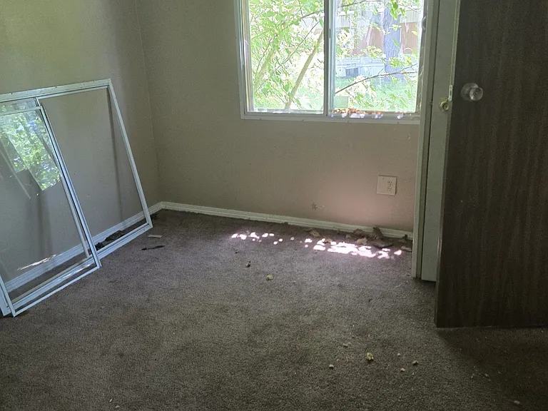 1701 Mascoutah Ave #9 — Photo 3