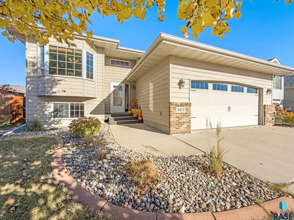 8812 W Norma Trl, Sioux Falls, SD 57106