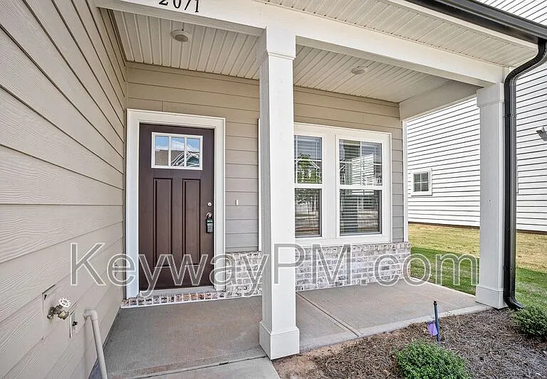 2071 Denmark Ave SE — Photo 4