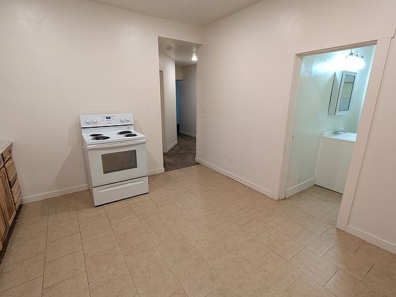 4th image of 238 N 300 W #1