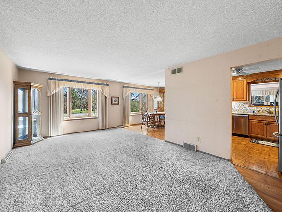 2nd image of 1893 Sunrise Ct