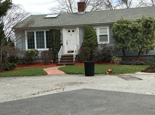 30 Sunrise Dr, Providence, RI 02908