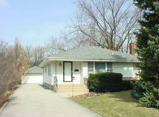 1326 Jefferson Ave, Downers Grove, IL 60516