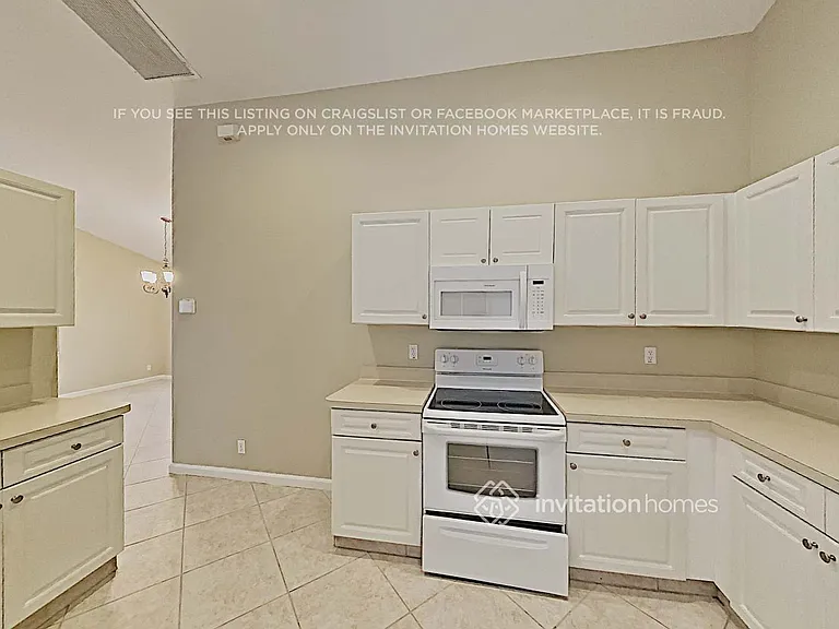 6676 Blue Bay Cir — Photo 12