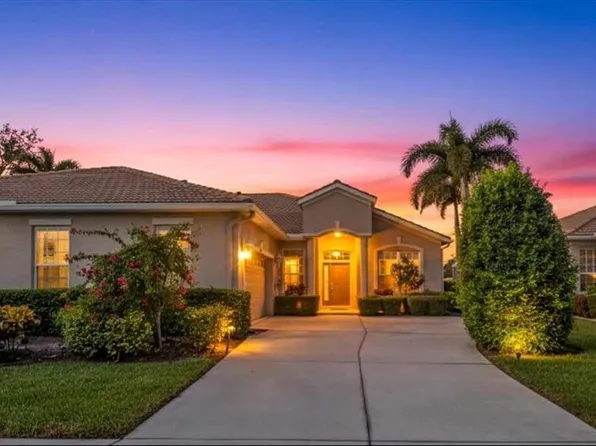 8151 Victoria Falls Cir, Sarasota, FL 34243