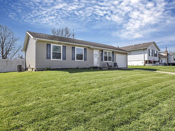 3rd image of 356 Ridgemere Way