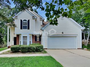 13211 Peacock Ln, Charlotte, NC 28215