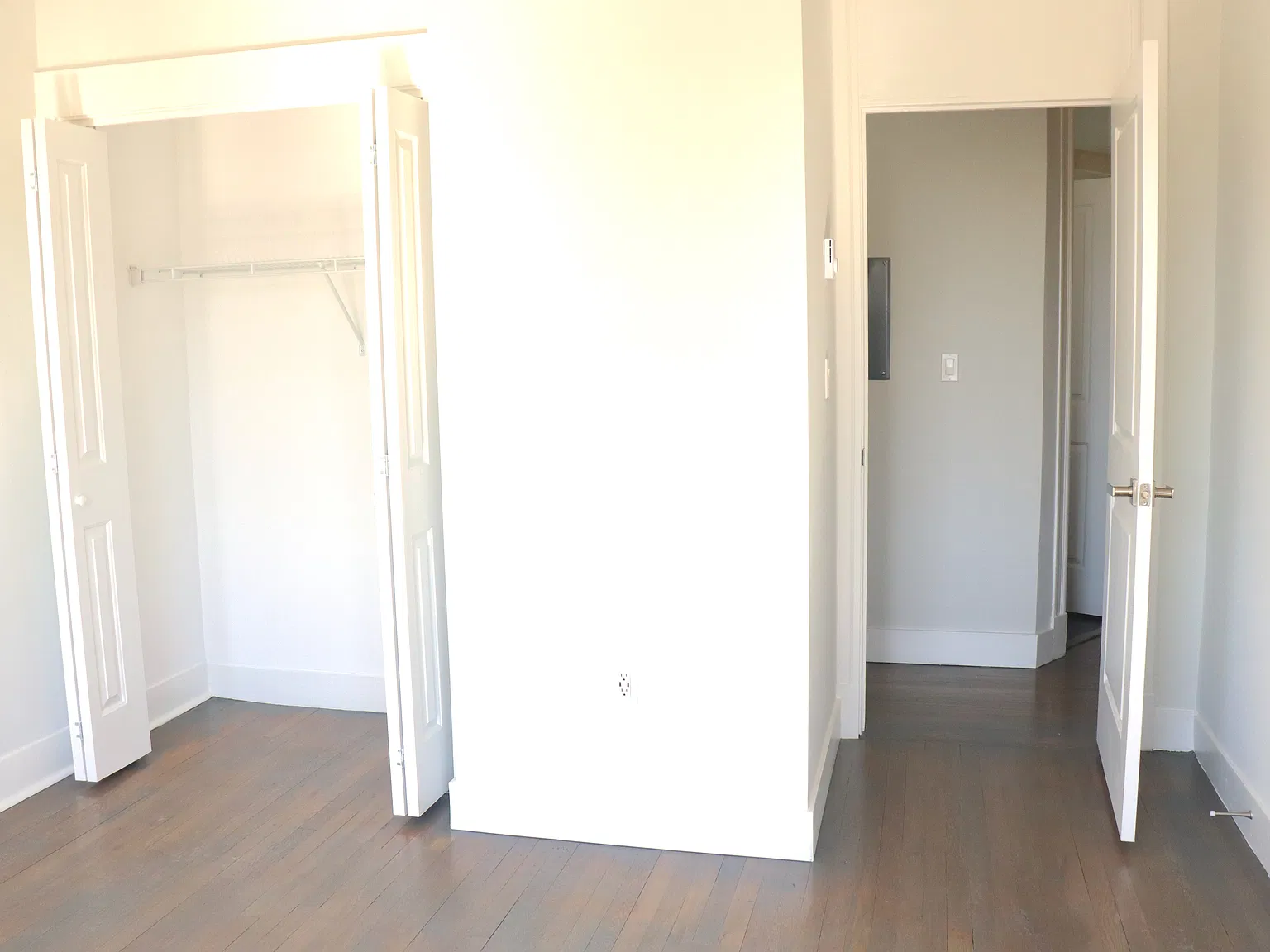 2 bed, 750 sqft, $3,550 — Photo 4
