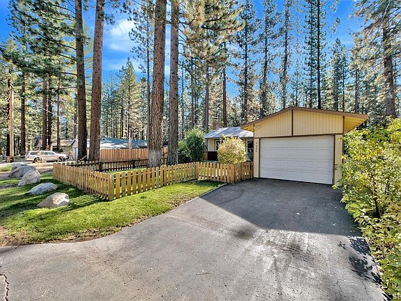 2nd image of 2684 Elwood Ave