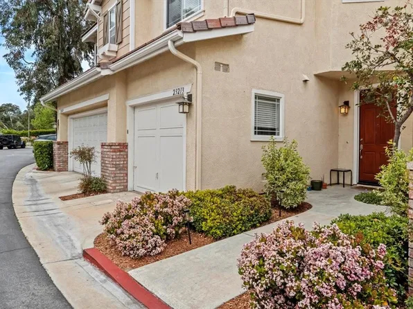 23213 Napa Dr, Santa Clarita, CA 91354