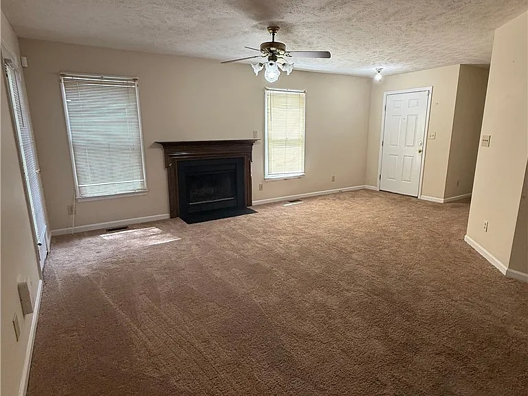 6731 Winchester St — Photo 15