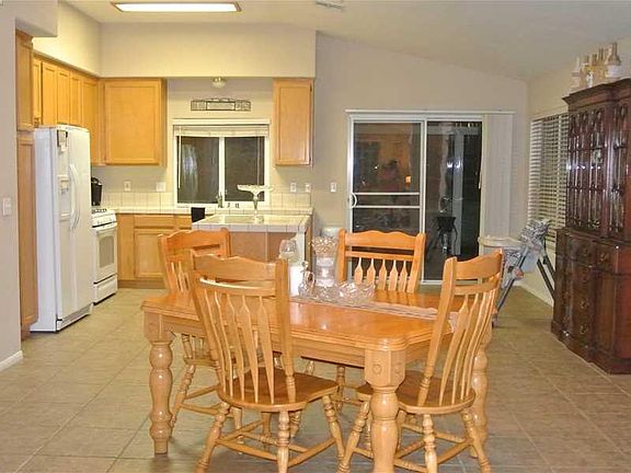 4th image of 17593 Landis Dr