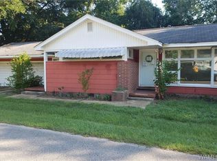 415 Griffin St, Moundville, AL 35474