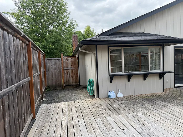 3769 Kevington Ave — Photo 21