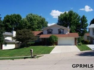 16021 S Martha Cir, Omaha, NE 68130