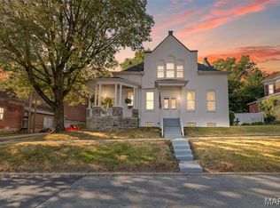 520 13th St, Highland, IL 62249