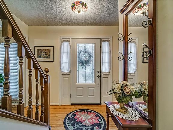 4th image of 4208 E Emerald Dr NW
