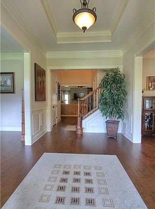 3rd image of 2212 Maricopa Ct