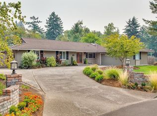 8835 SW Becker Dr, Portland, OR 97223
