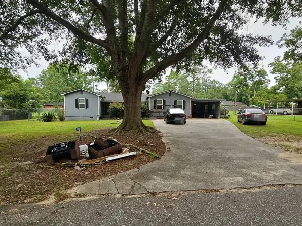 126 Branch Dr, Fitzgerald, GA 31750