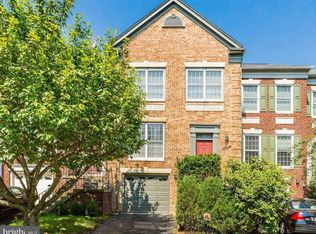 5176 Woodfield Dr, Centreville, VA 20120
