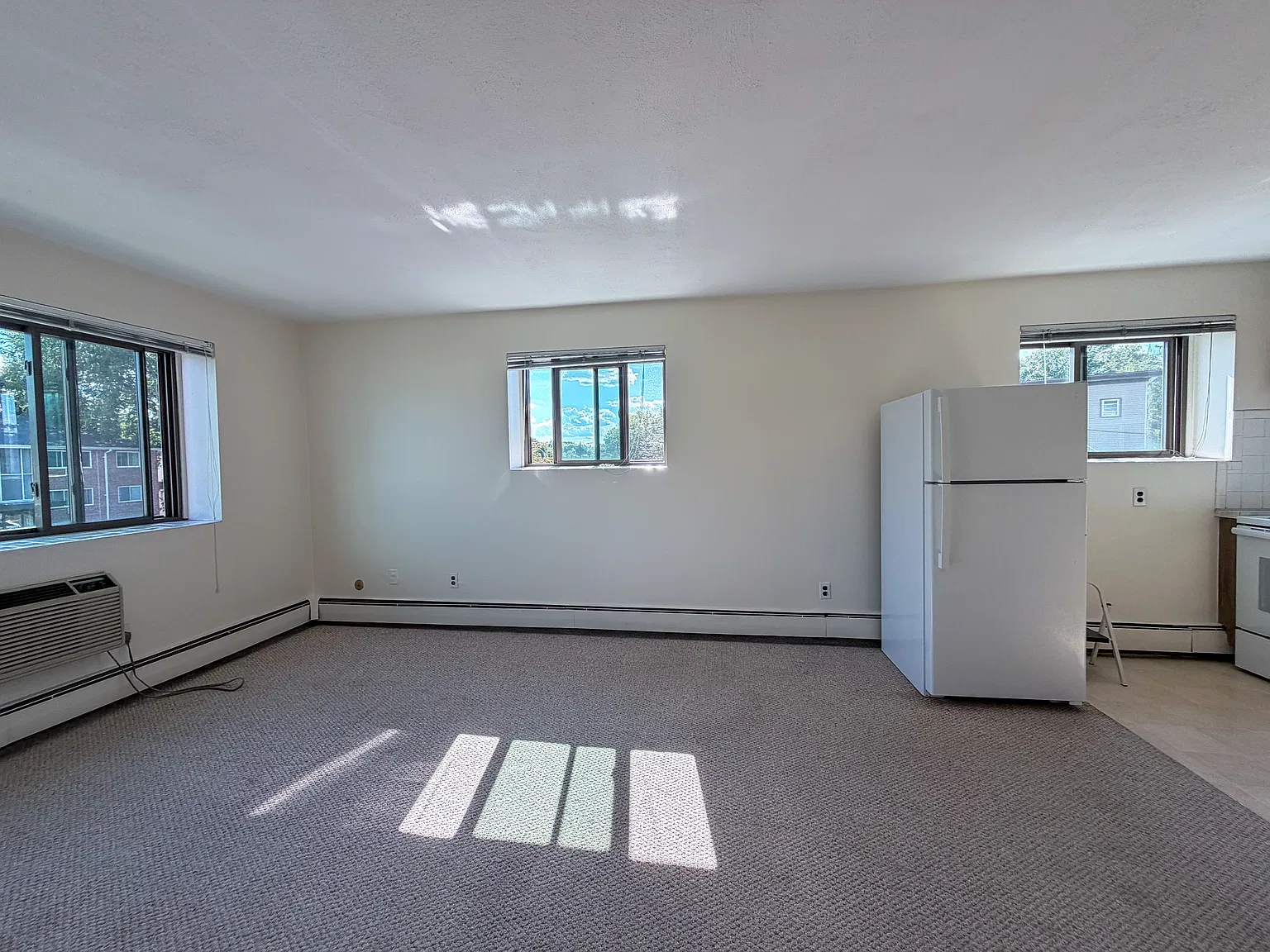 192 Salem St — Photo 3