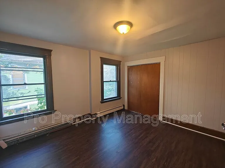 83 Norton St #2 — Photo 5
