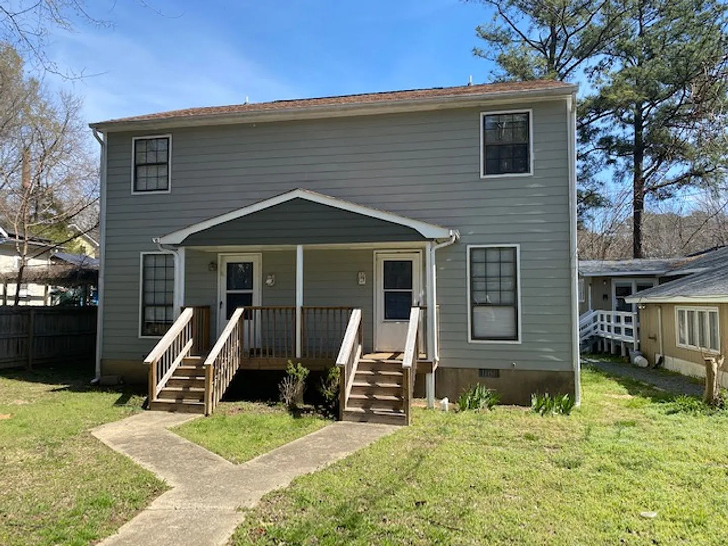 2 Bedroom Duplex convenient to UNC! — Photo 1