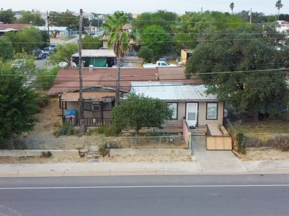 3202 Market St, Laredo, TX 78043