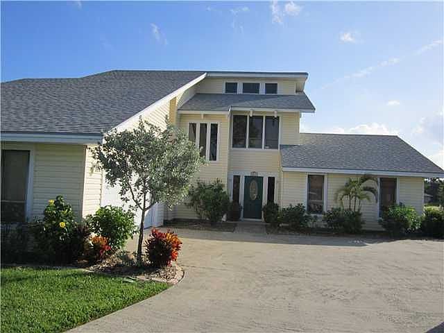 1st image of 873 SW Willow Ln