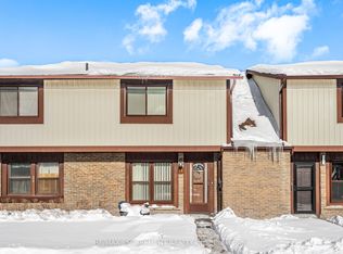 6650 Falconer Dr #19, Mississauga, ON L5N 1B5