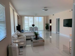 2645 S Bayshore Dr APT 301, Miami, FL 33133