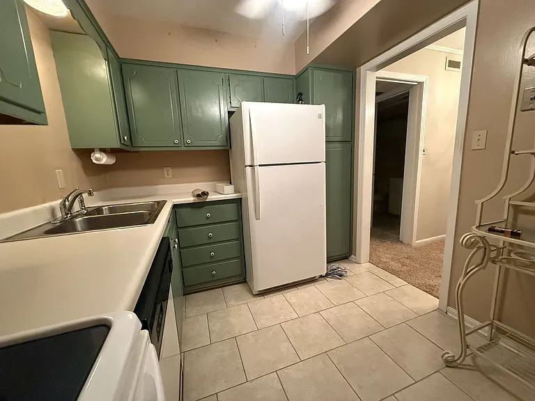 2724 Whitney Pl #229 — Photo 10