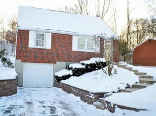 426 Millers Ln, Pittsburgh, PA 15239