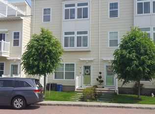 6406 Ocean Ave N, Arverne, NY 11692
