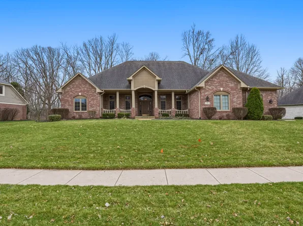 7567 Meadow Violet Ct, Avon, IN 46123