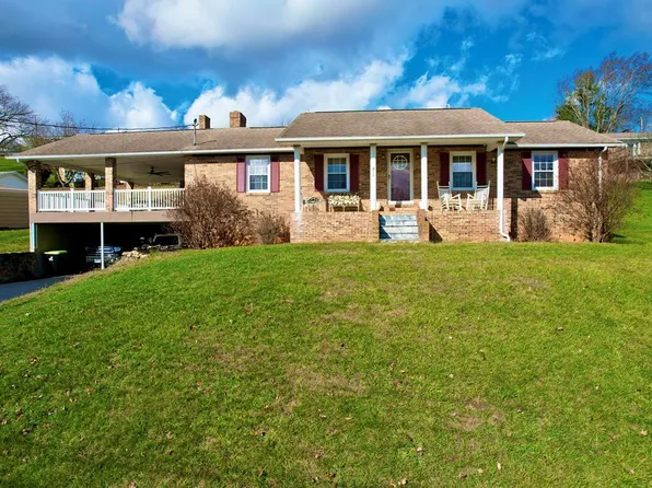 817 Midnight Dr, Chilhowie, VA 24319