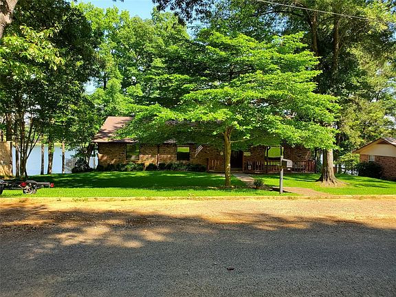 3rd image of 4109 Lakeshore Dr