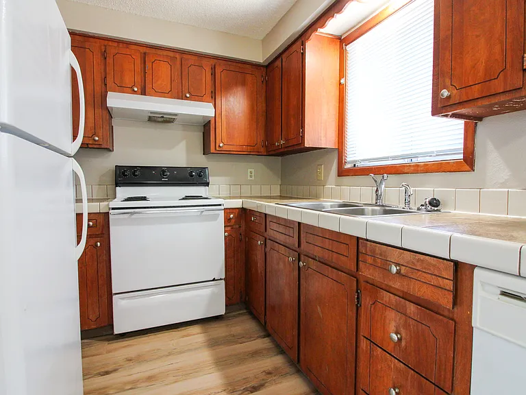 1073 Ruge St NW #1073 — Photo 10