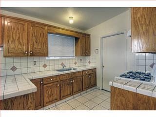 3rd image of 1725 Michigan Ave