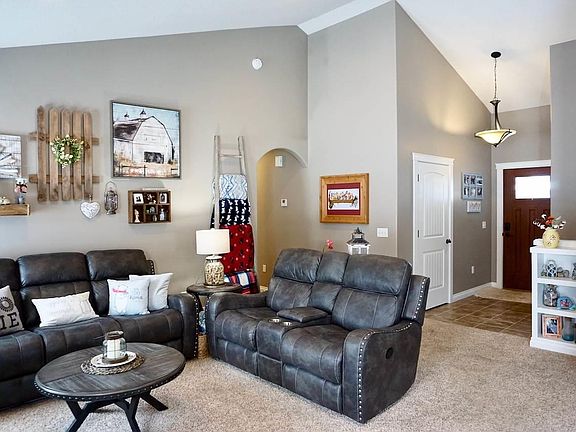 3rd image of 4621 Sandtrap Dr #18