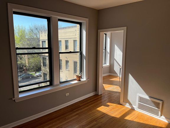 3rd image of 5223 S Drexel Ave APT 3S
