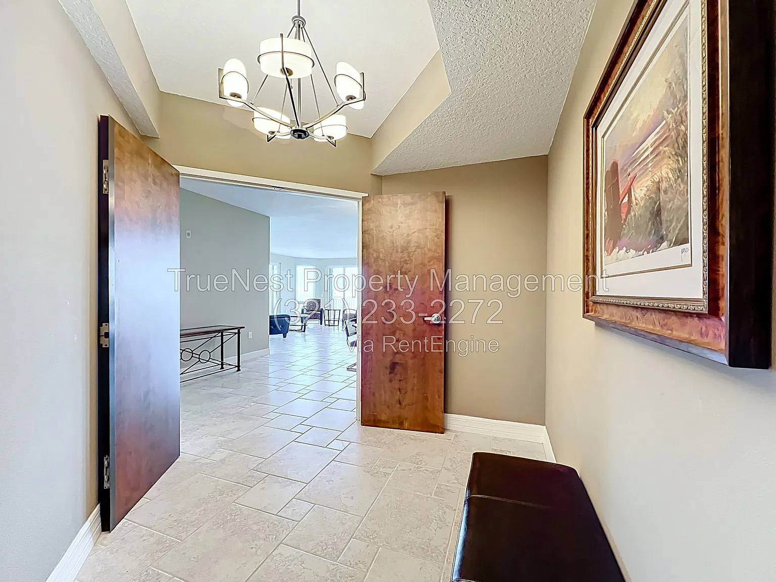 3 bed, 3.5 bath, 2400 sqft, $3,650 — Photo 2